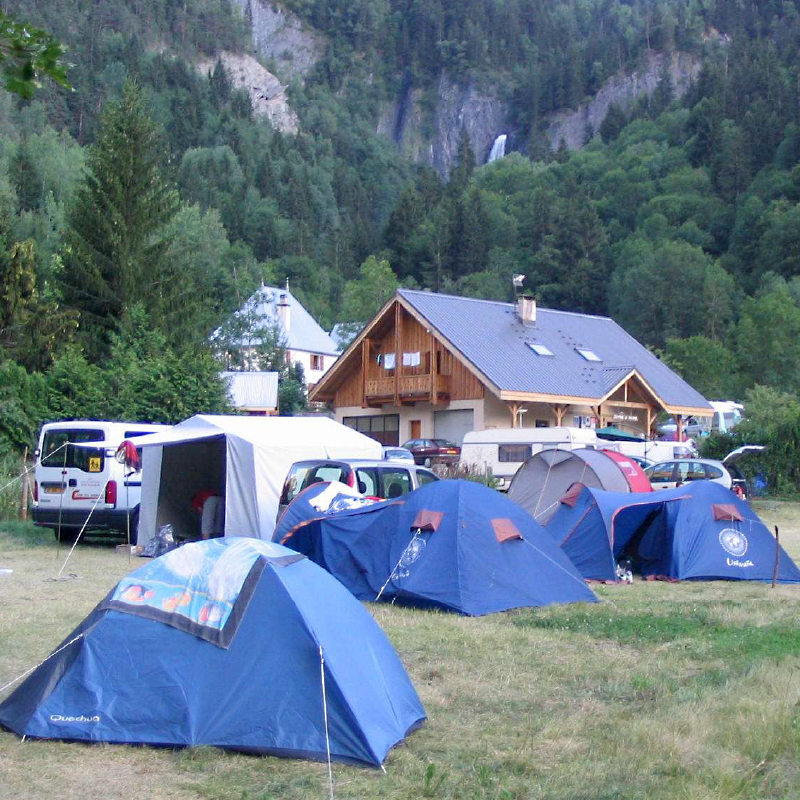 TERRAIN DE CAMPING LA CASCADE VENOSC