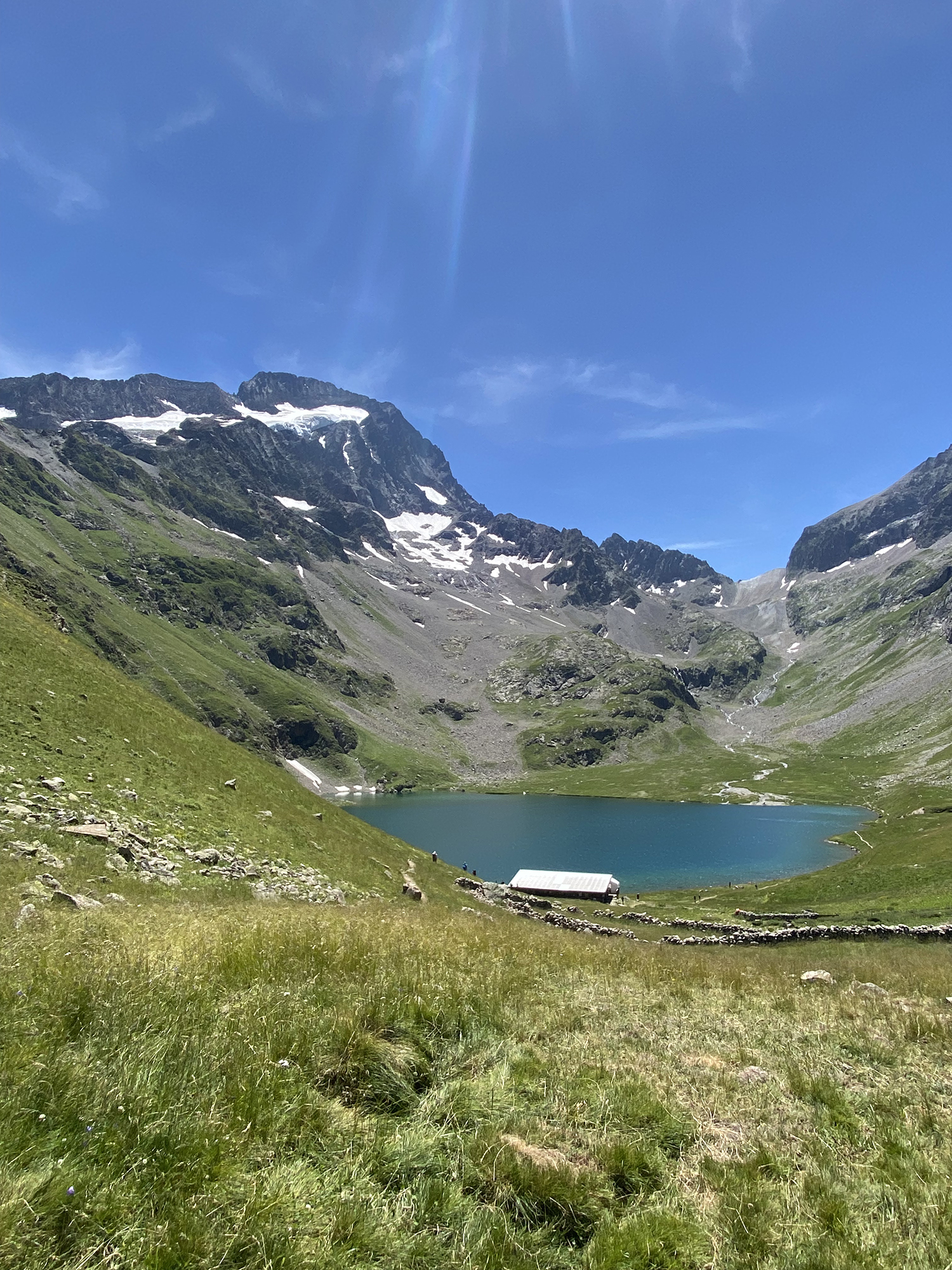 refuge du lac de la Muzelle. Parc National des Ecrins.